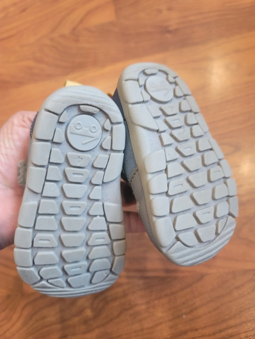 Sz 4 Toddler See Kai Run Tenny Blue Sneakers Blue Gray Hook-and-loop Closure